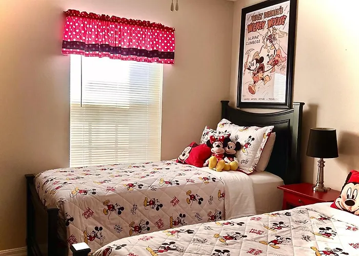 Mickey\'S Magic Retreat - Condo In Gated Community With Private Back Patio & Hot Tub! Townhouse