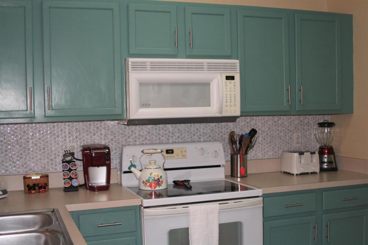 Mickey's Magic Retreat - In Gated Community With Private Back Patio & Hot Tub! Townhouse Holiday home Kissimmee