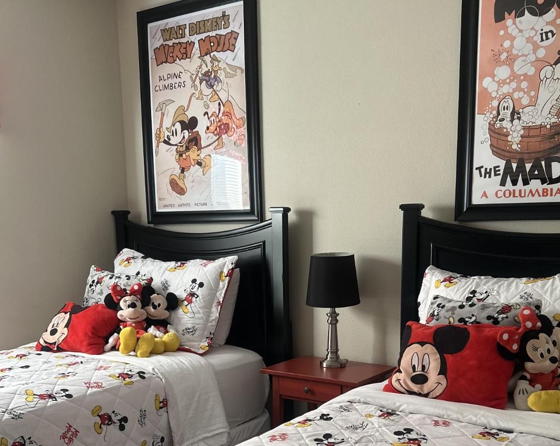 Mickey's Magic Retreat - In Gated Community With Private Back Patio & Hot Tub! Townhouse *